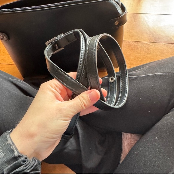 Pixie Mood Black Tote Bag Sleek Structured Design - Picture 5 of 6